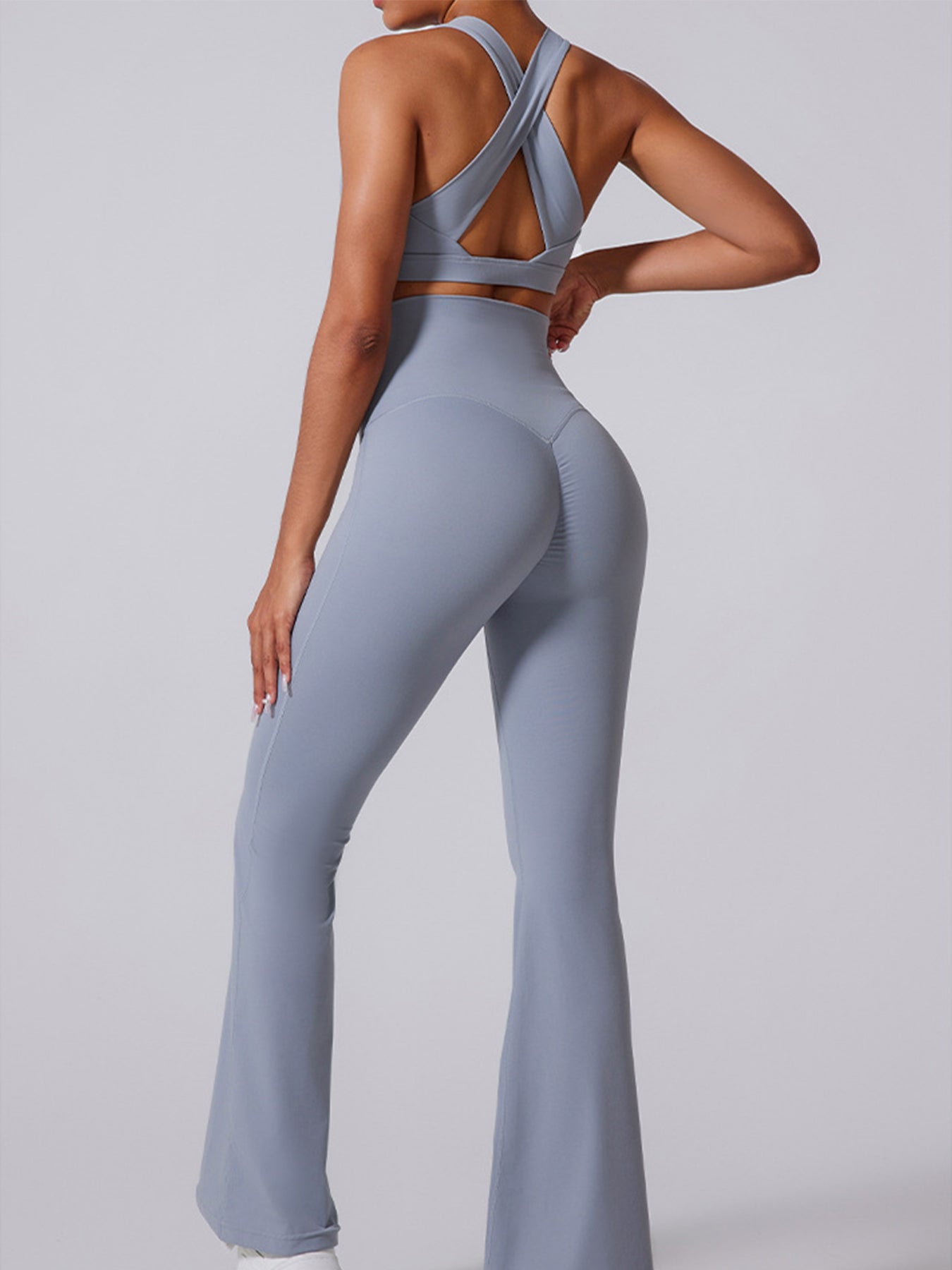 FlexAlign X-Cut Sports Bra
