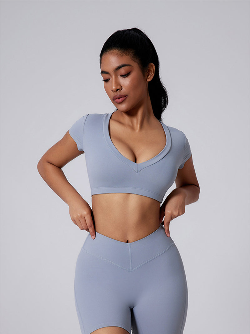 Cropped Sports Bra – Sexy, Slim & Comfy